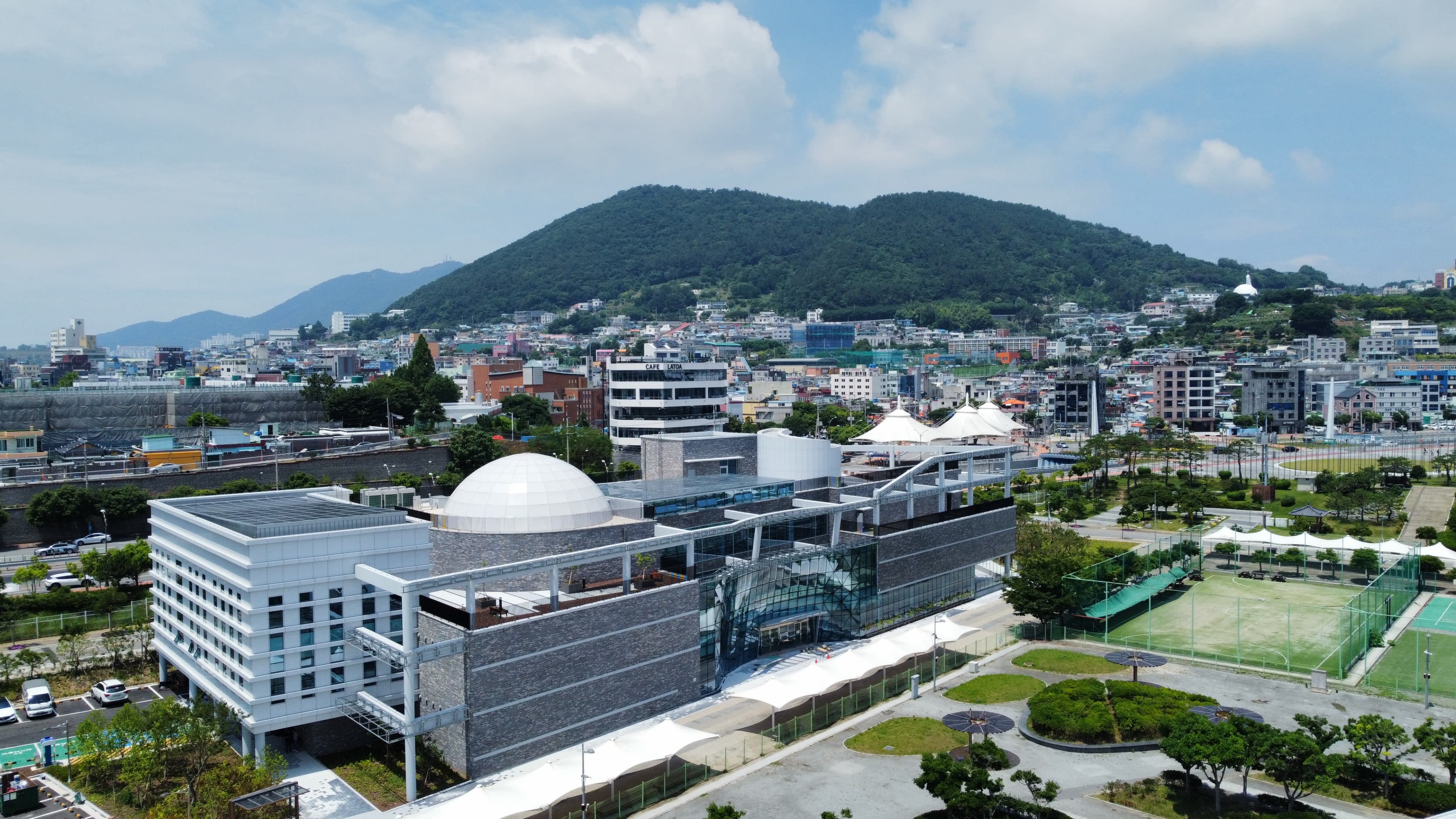 Exterior of the Yeosu Marine Meteorological Science Museum, home to a 12-meter spherical projection theater with a Front Pictures fulldome system.